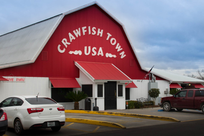 Crawfish Town USA: For Cajun recipes and Cajun cooking.