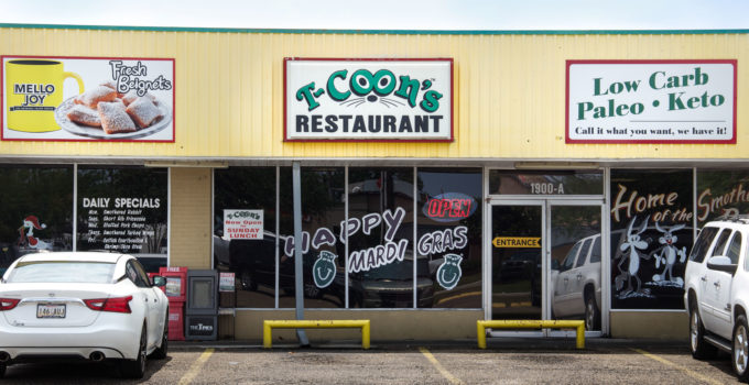 T-Coon's restaurant exterior