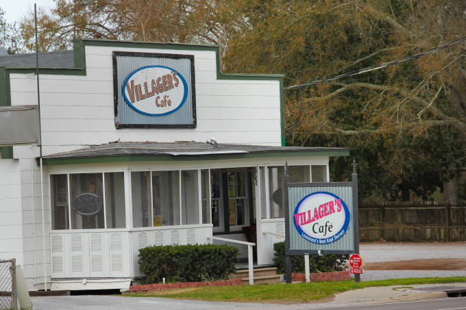 Villager's Cafe: For Cajun recipes and Cajun cooking.