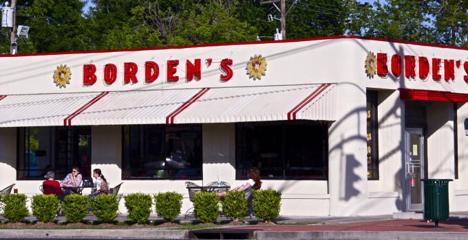 Borden’s Ice Cream Shoppe--For Cajun recipes and Cajun cooking.