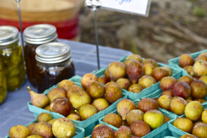 Fresh figs are a classic Cajun recipe ingredient seen in Cajun cooking. Fresh figs are a classic Cajun recipe ingredient seen in Cajun cooking.