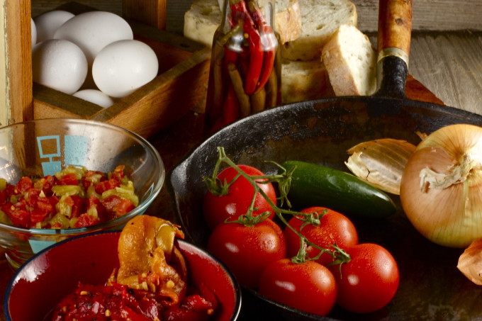 A simple Cajun list of ingredients-- Sausage and Egg Pie is among the classic Cajun recipes in Cajun cooking. Sausage and Egg Pie ingredients are used in everyday Cajun cooking.